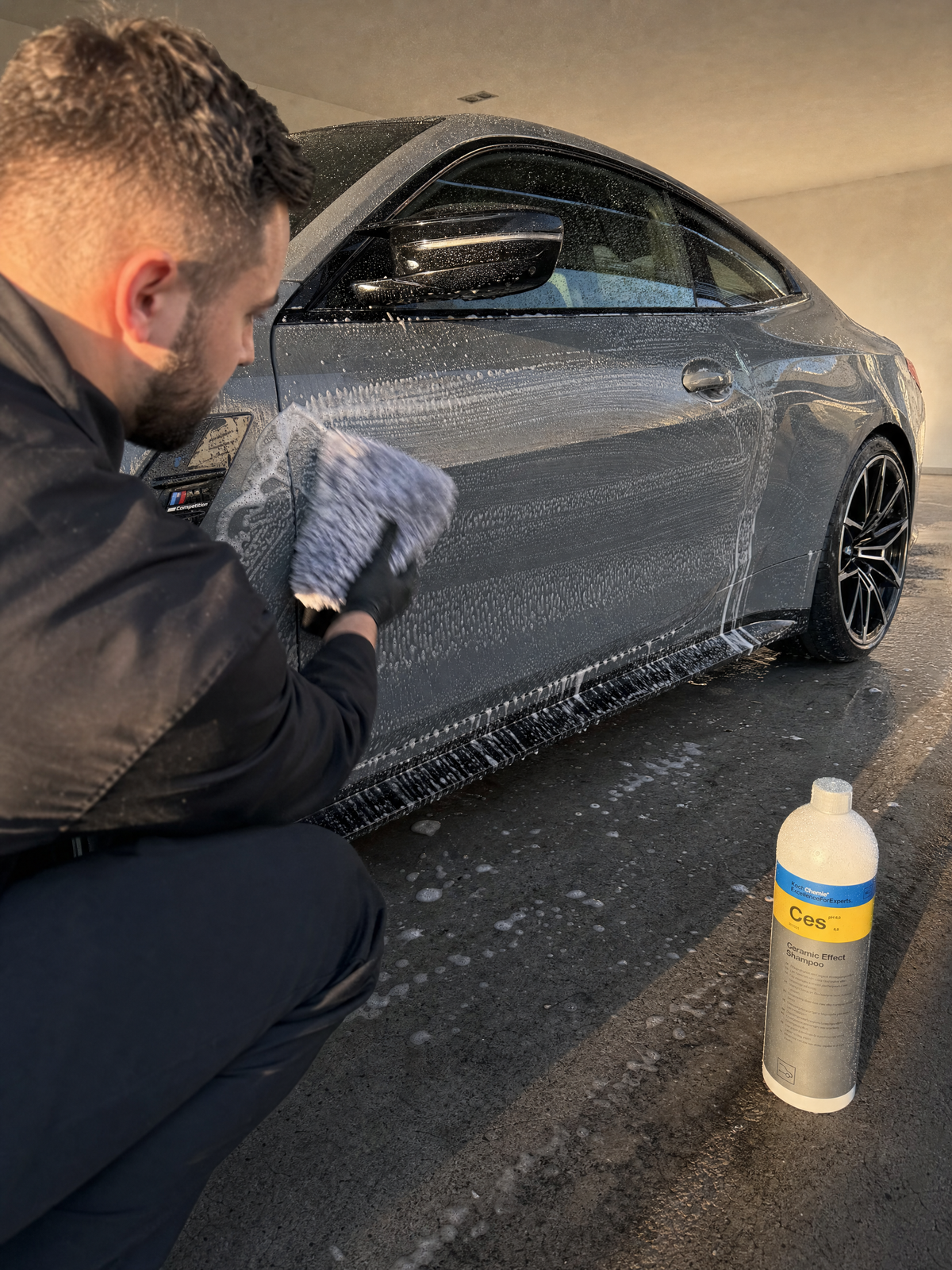 Koch-Chemie Ceramic Effect Shampoo Ces — Two-Bucket-Wäsche mit Wash Mitt